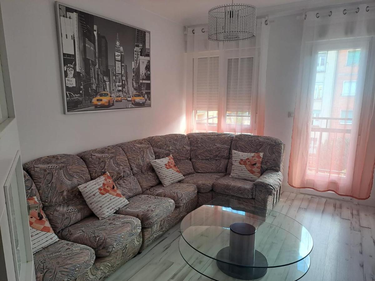 Apartamentos El Conde Santo Domingo De La Calzada Esterno foto