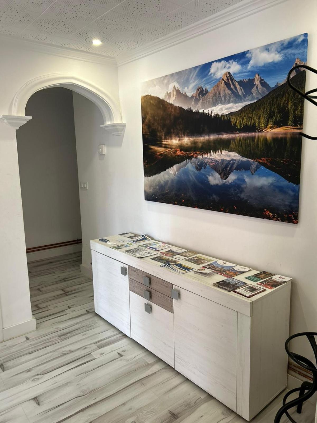 Apartamentos El Conde Santo Domingo De La Calzada Esterno foto