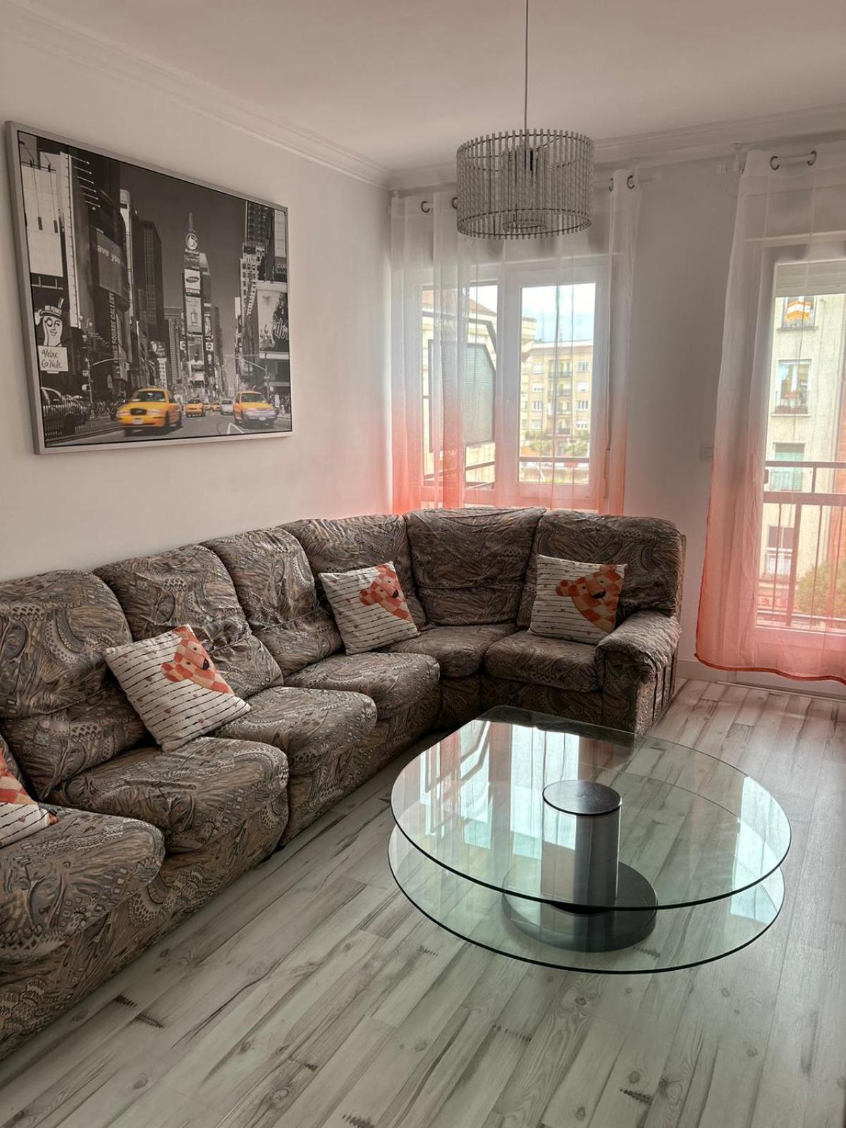 Apartamentos El Conde Santo Domingo De La Calzada Esterno foto