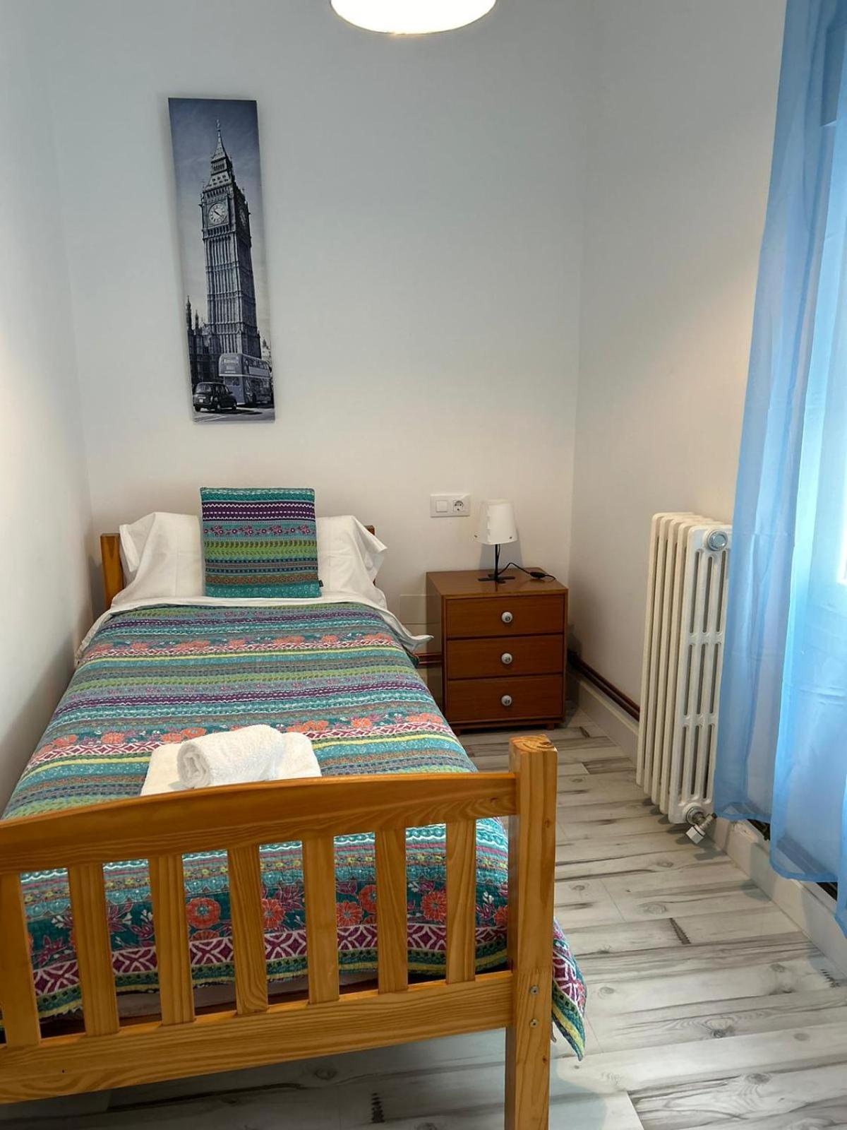 Apartamentos El Conde Santo Domingo De La Calzada Esterno foto
