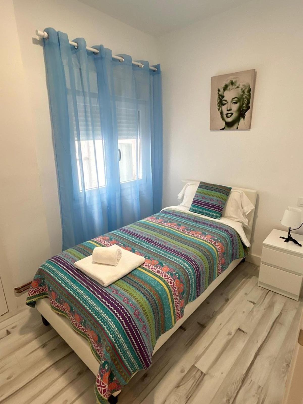 Apartamentos El Conde Santo Domingo De La Calzada Esterno foto