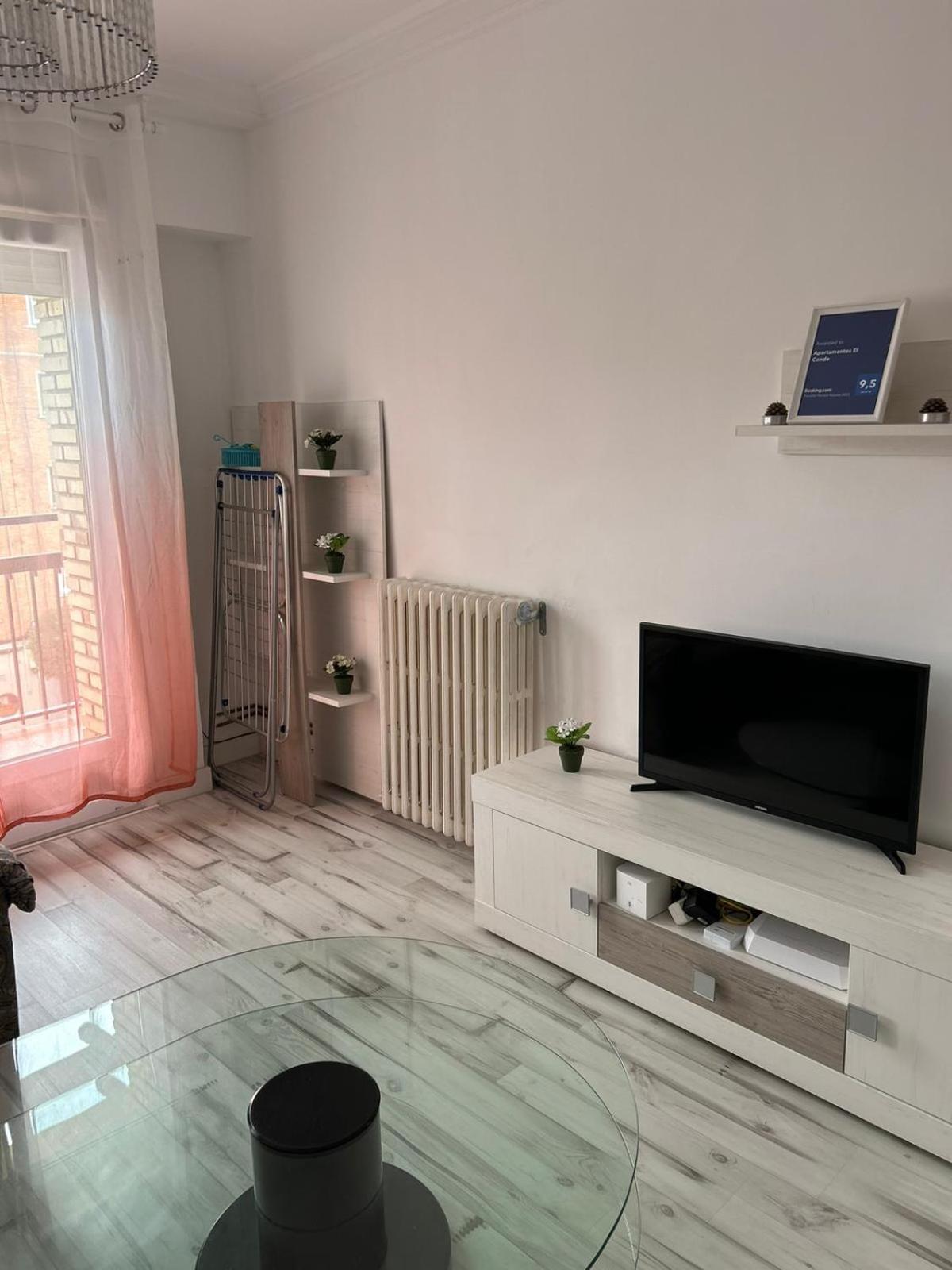 Apartamentos El Conde Santo Domingo De La Calzada Esterno foto
